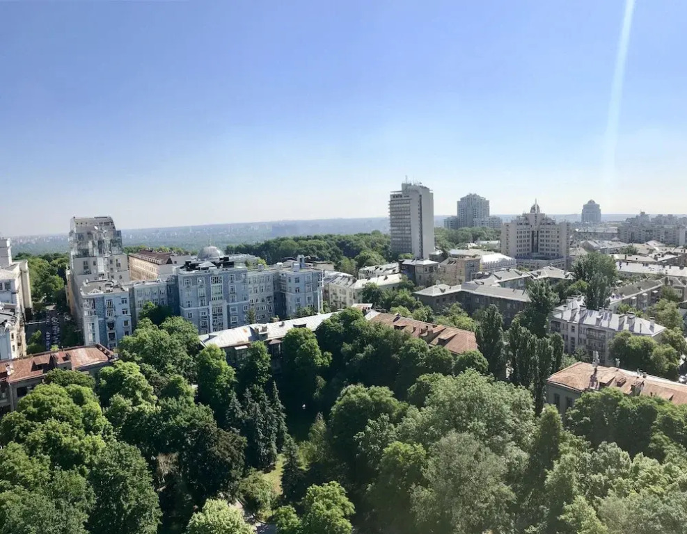 Роскошный квартирный дом в центре Киева