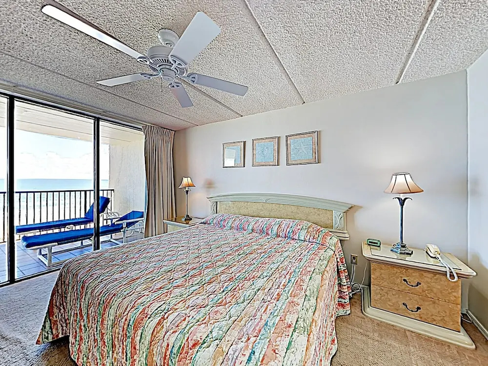New Listing! Beautiful 8th-floor W/ Balcony 2 Bedroom Condo