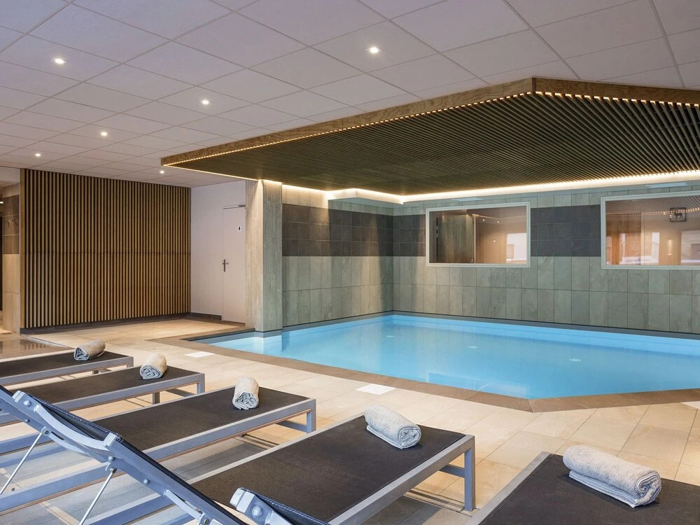 Adult-friendly Alpine Flat