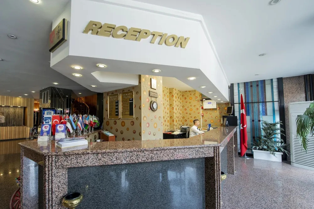 Atiskan Hotel