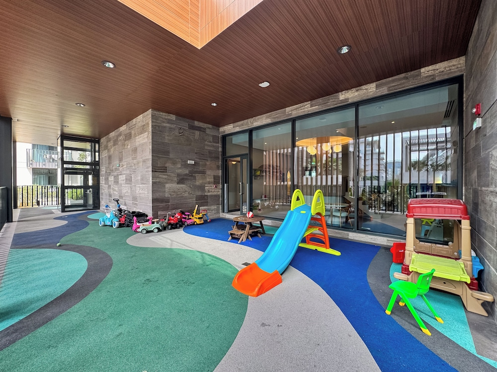 PVH - Kensington Waters - Park Front 1BR