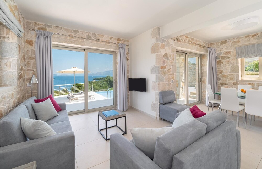 Villa Mentes
