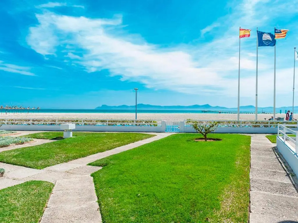 Apartment Oiza Sand Castle 15 at Alcudia Beach, WIFI and aircon