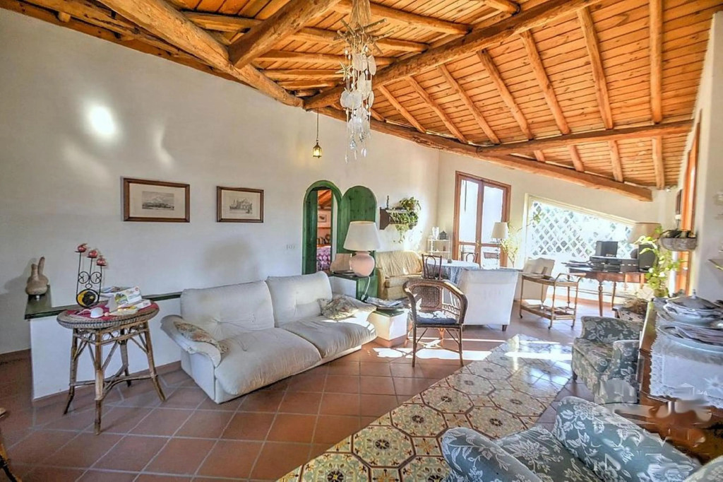 Acireale B&B Double AC bedroom in villa with g