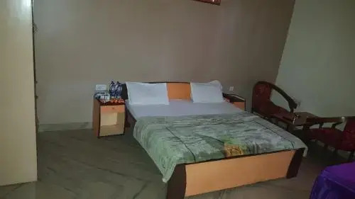 Hotel Sky Inn by OYO Rooms
