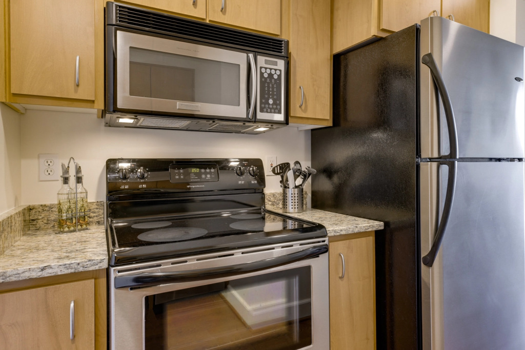 Great spacious Apartment - Downtown Location