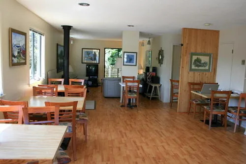 Harbourside Lodge