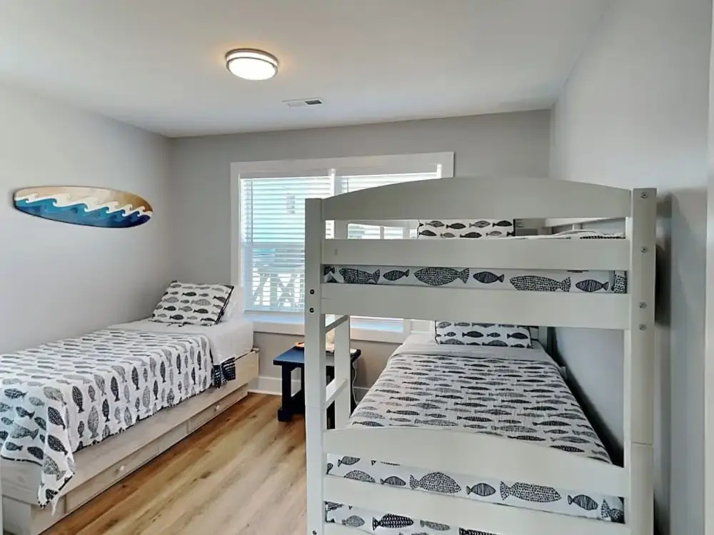 Sea Paradise Cottage by Topsail Realty