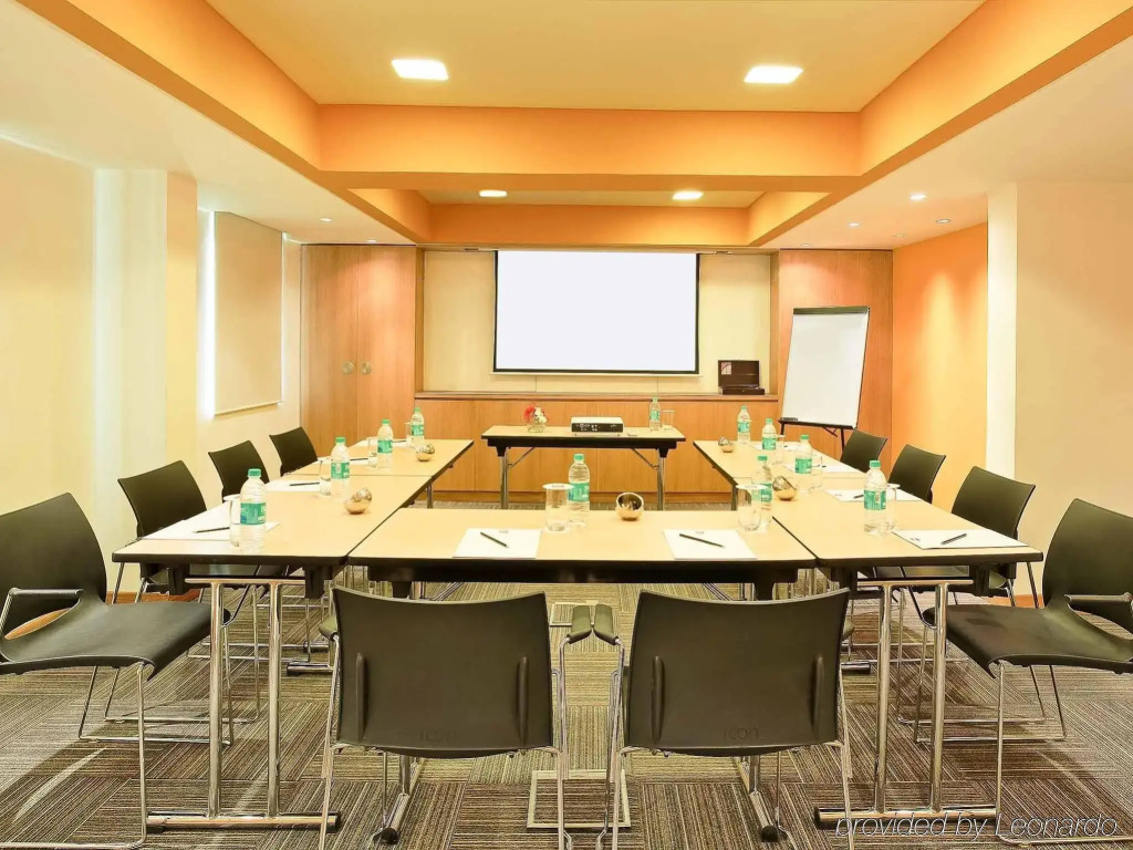 ibis Gurgaon Golf Course Road Hotel