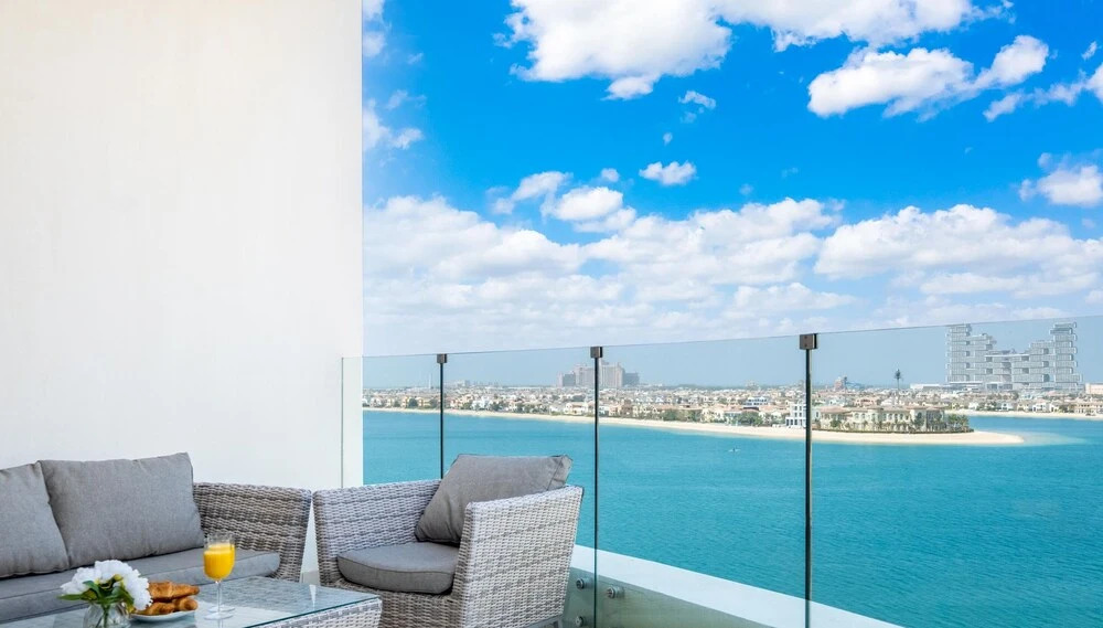 LUX Holiday Home - Royal Bay 1