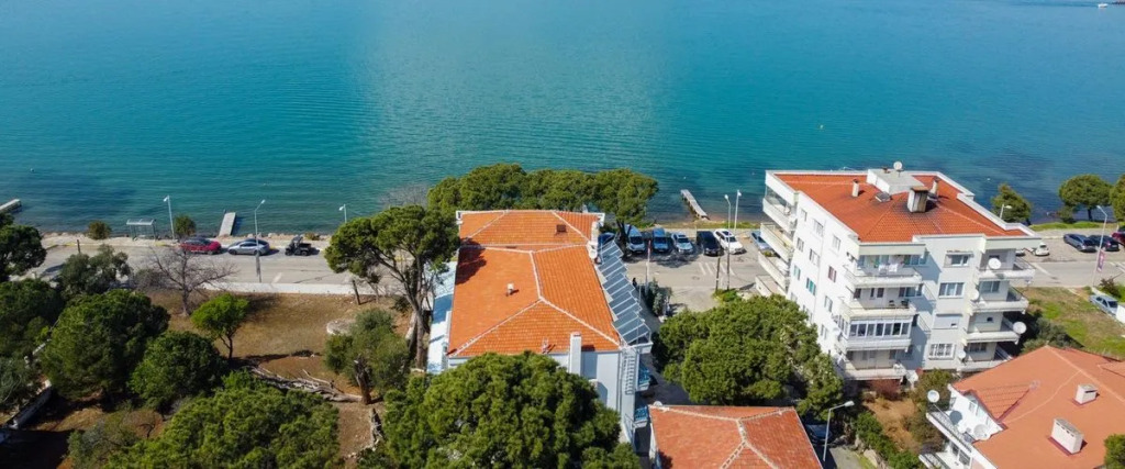 Ayvalık Mavi Çam Otel