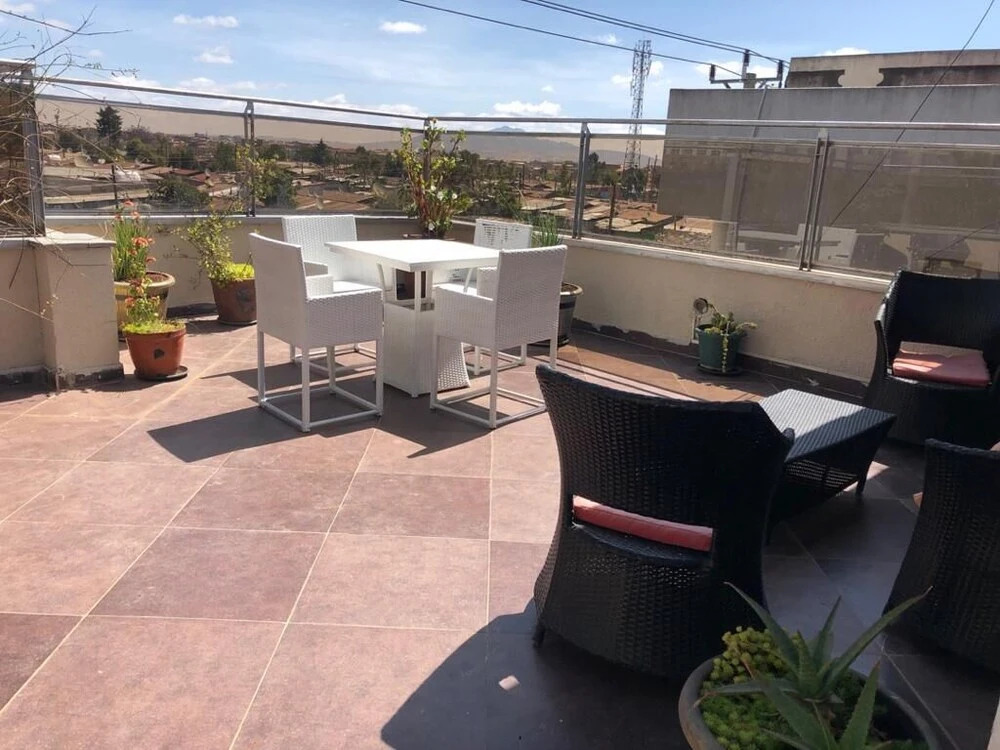 Samantha Hotel
