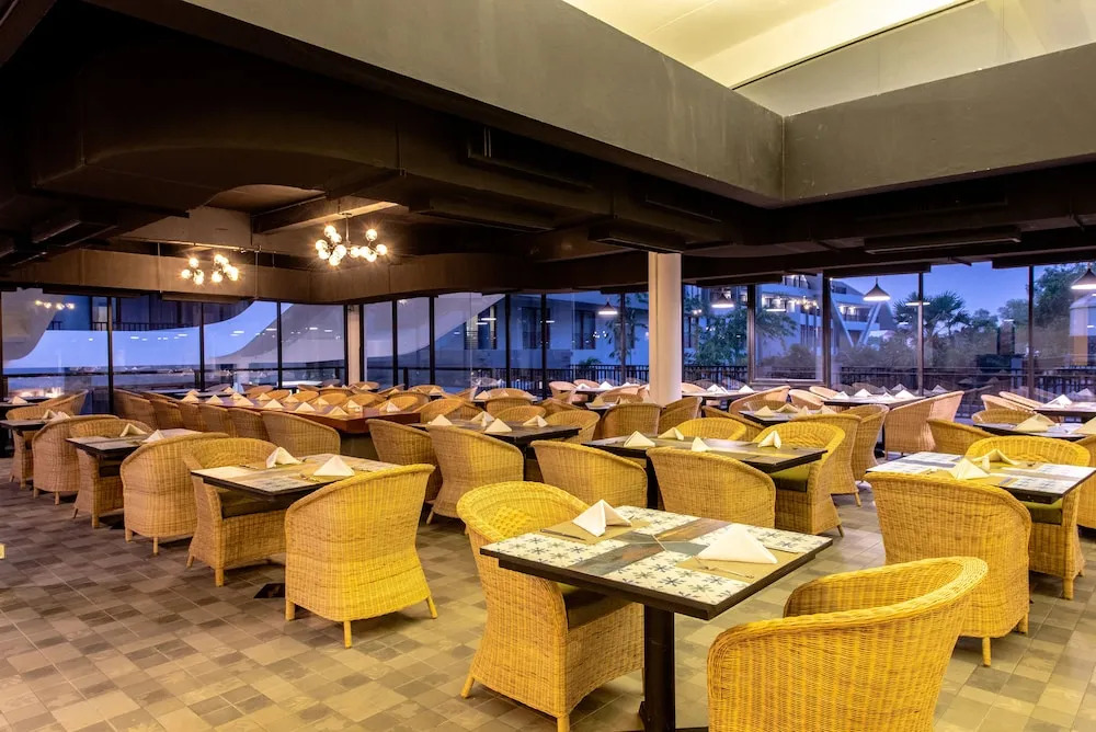 Pacific Premier Resort & Spa
