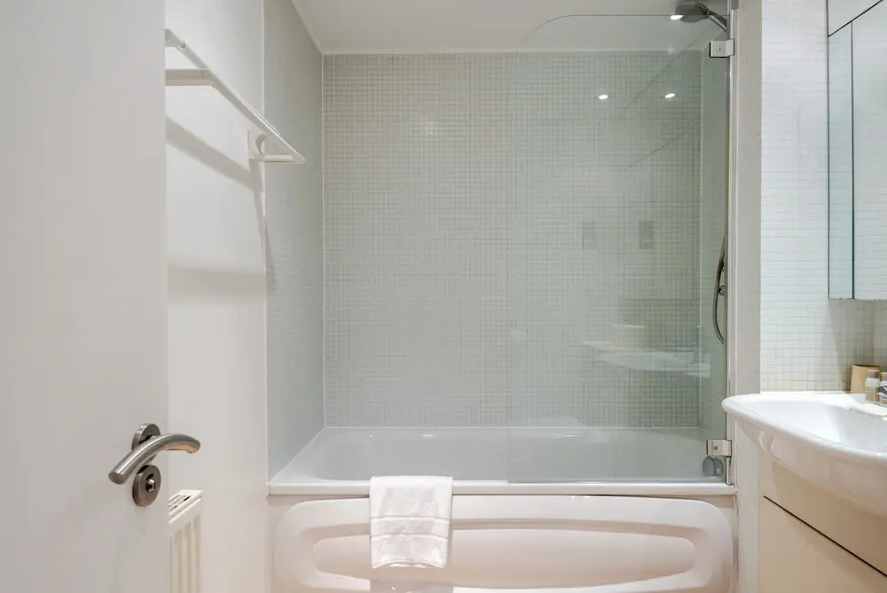 Gorgeous, Central 2 Bed for Up To 4, Bayswater