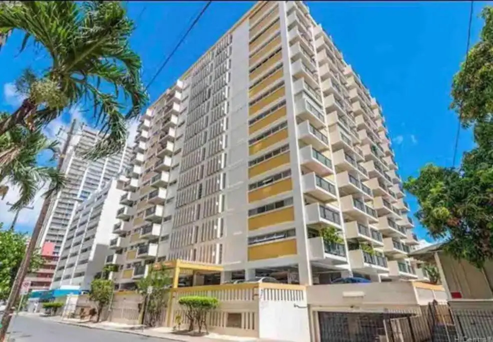 Luxury 2beds,2baths, free parking at Waikiki Beach