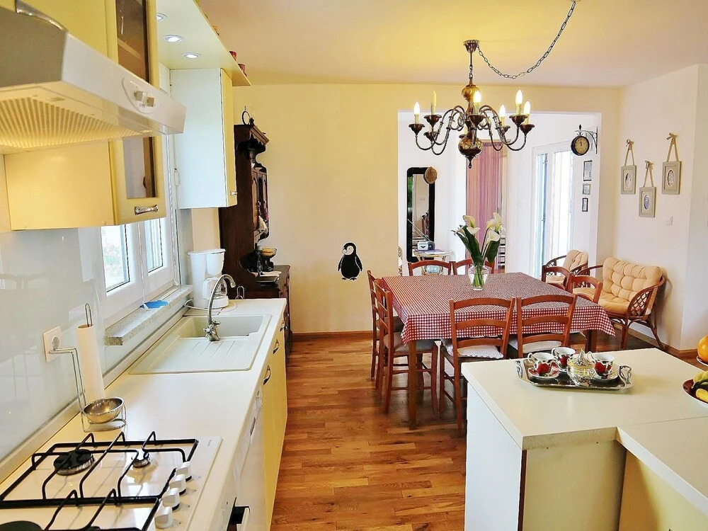 Holiday House Lico