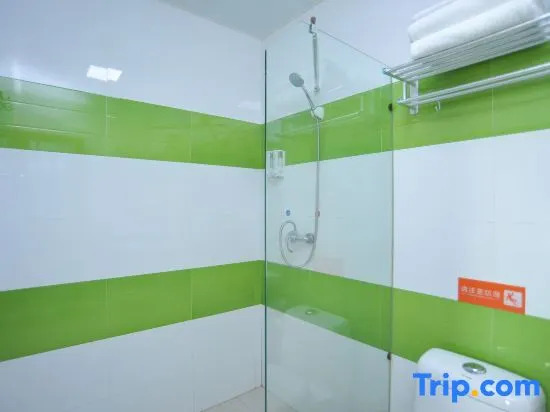the 80youth Chain Hotel from Dongguan