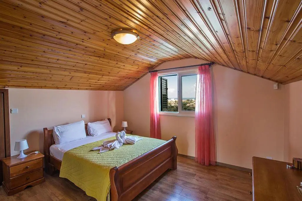 Villa Matronas Titan - Stunning 5 Bedroom Protaras Villa With Private Pool
