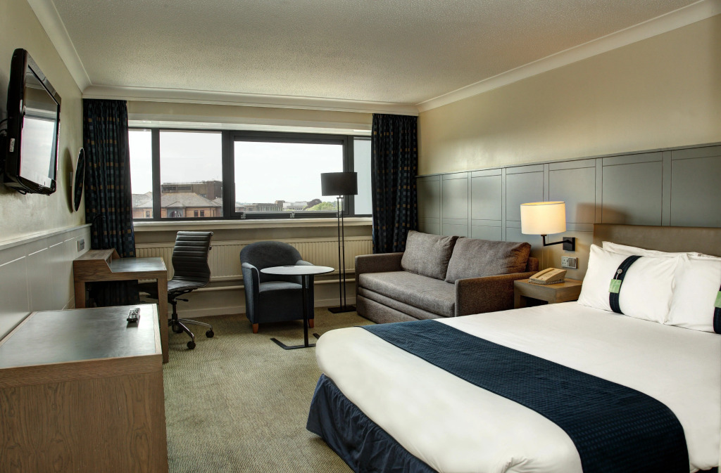 Holiday Inn Cardiff City Centre by IHG