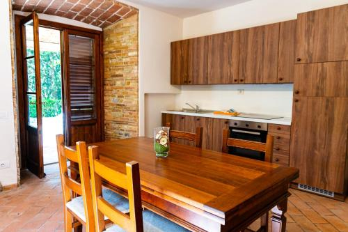 Podere Mezzastrada - Place of Charme