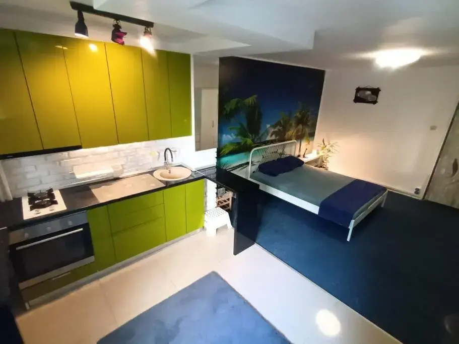 Manooy Studio 2