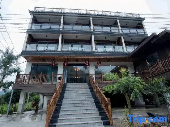 Jingxian Huisu Qiaojia B&B (Moon Bay Branch)