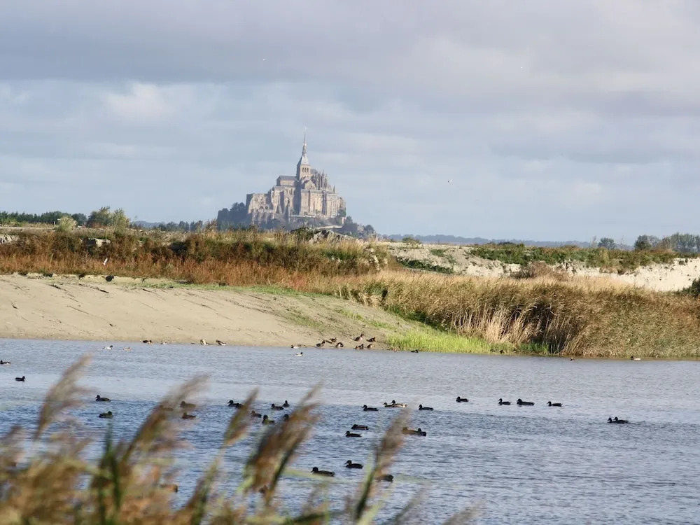 Carefully Furnished Cottage 5 km. From Mont Saint-michel