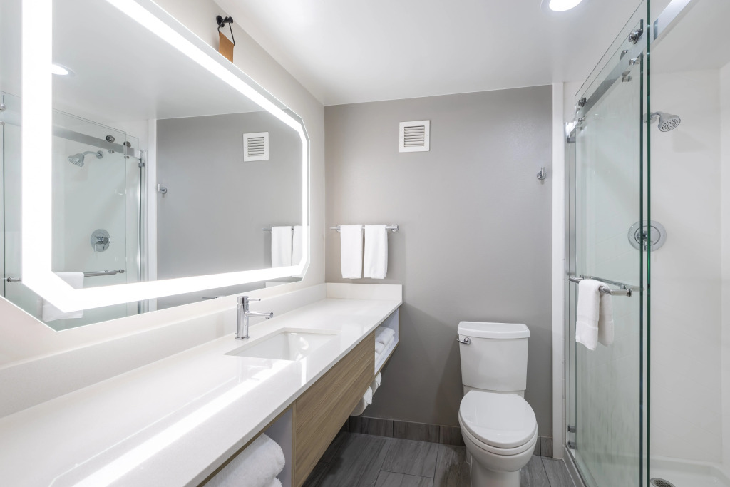 Holiday Inn Anderson by IHG