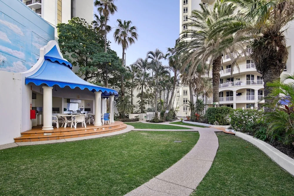 Beachfront Luxury 3 Bedroom Apartment