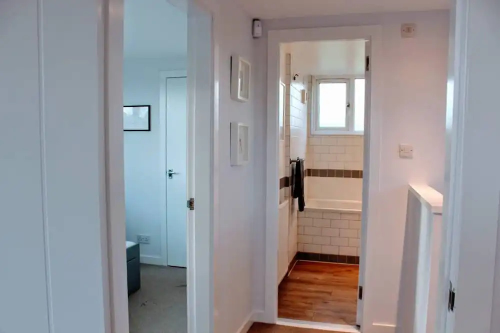 Beautiful Home With Castle Views and Garden and Parking