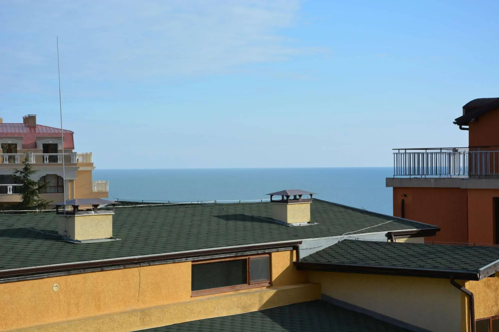 Golden House Apartments