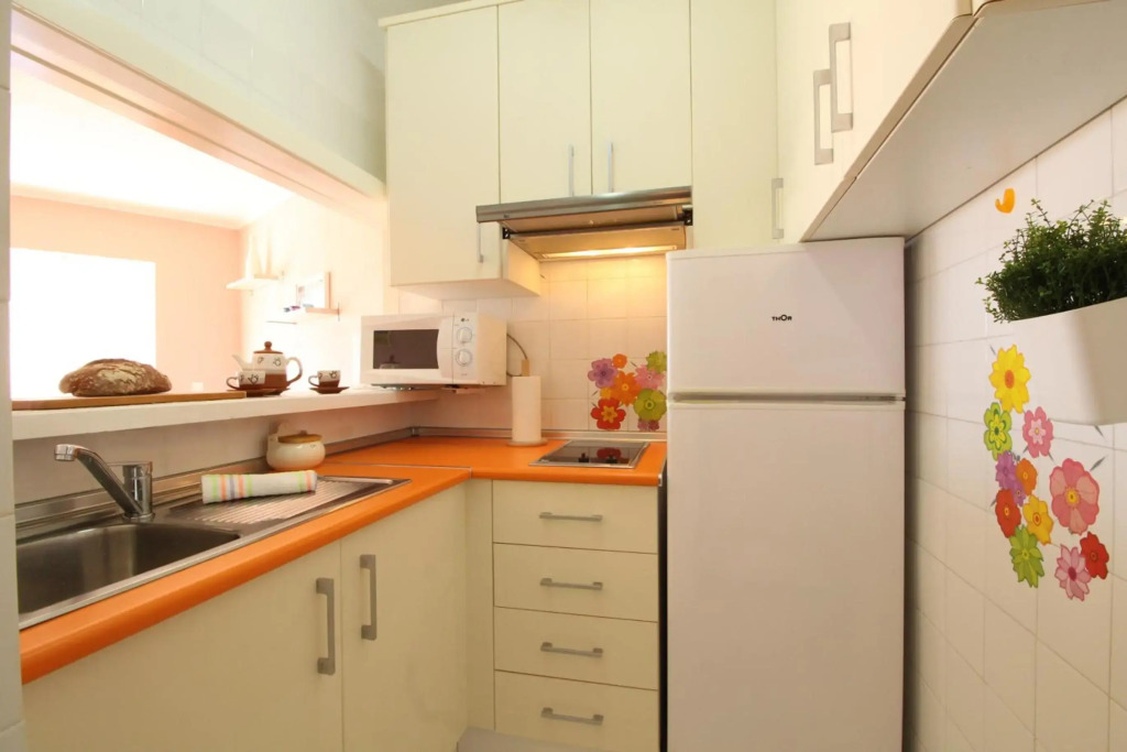 Kumquat apartment