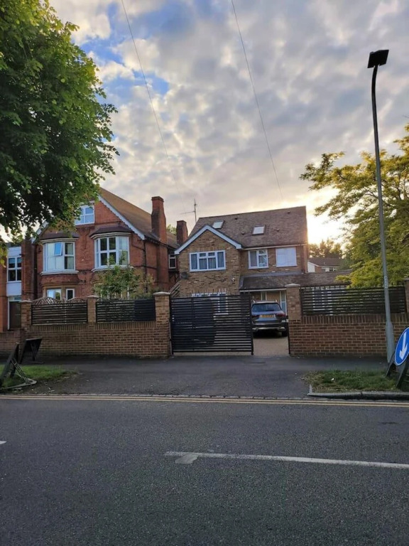 Stunning Studio in Reading Town Centre
