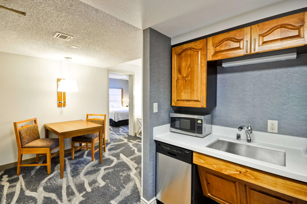 Homewood Suites by Hilton Phoenix-Biltmore