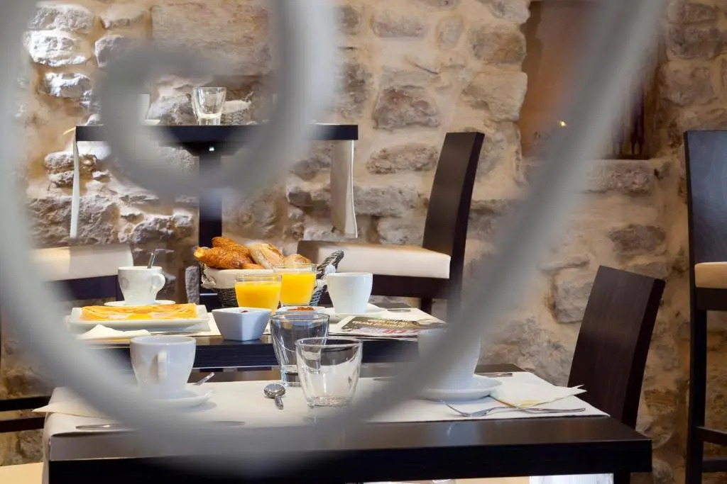 Hôtel LHerbier dOrange - Accueil Vélo