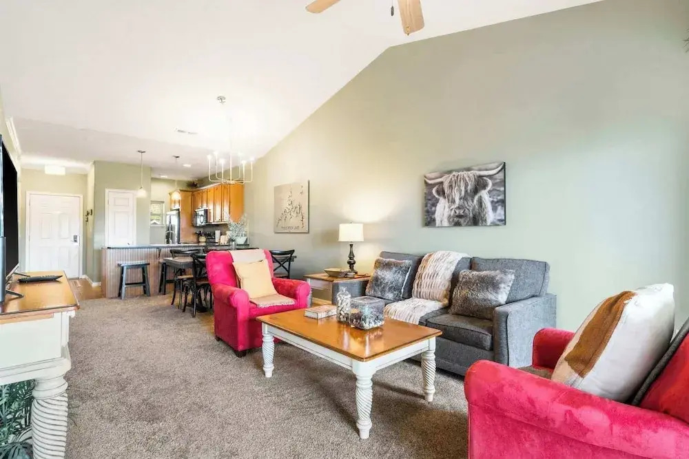 Sunset Daydream Elegant Condo on Table Rock!