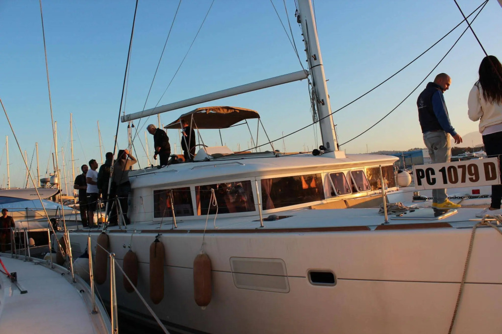 Catamarano Mauticat Boat & Breakfast
