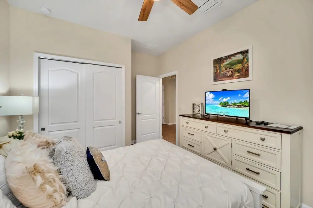 Private Conservation View With Theme Rooms and Beautiful Pool Area, Perfect for Families #5st4591