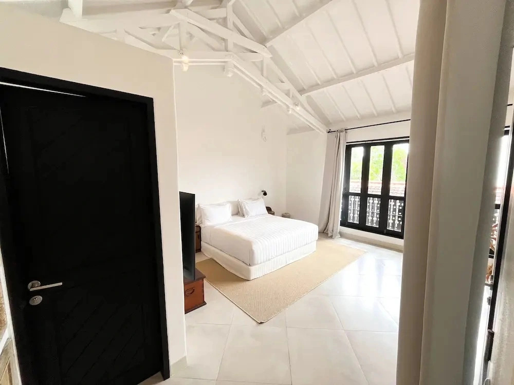 Lovely 2BR Villa Close to The Beach