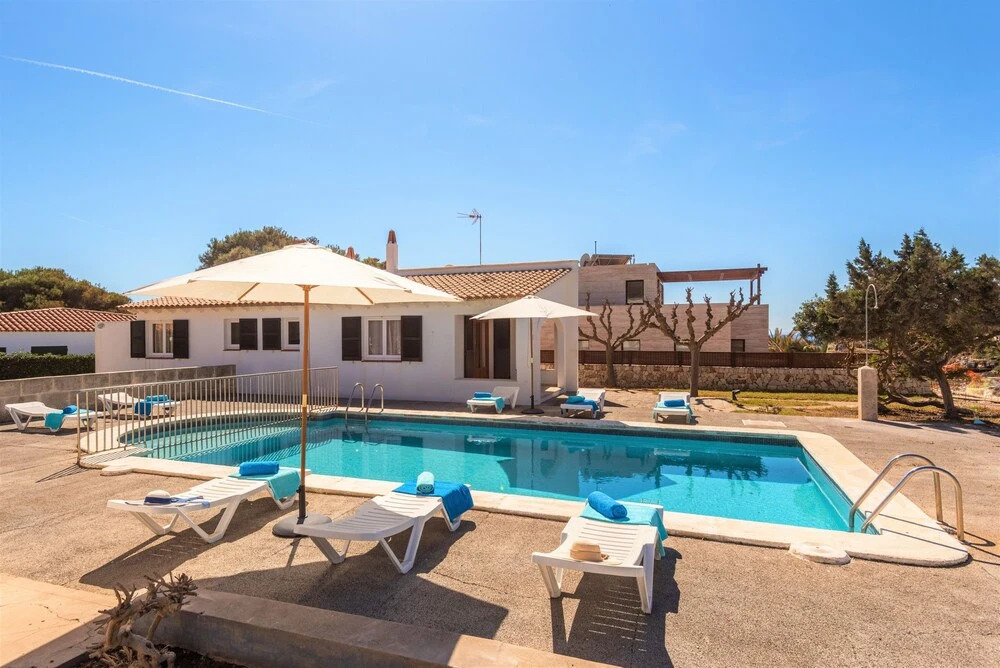 Apartamentos Calan Brut