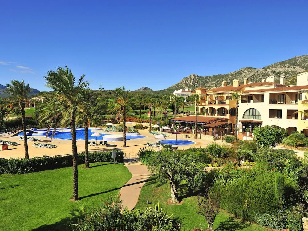 Nice Apartment With Airconditioning, 200 m. From Golfcourse