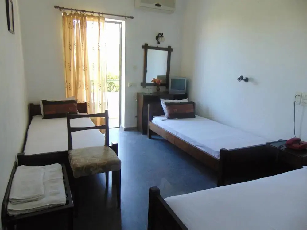 Elvira Hotel