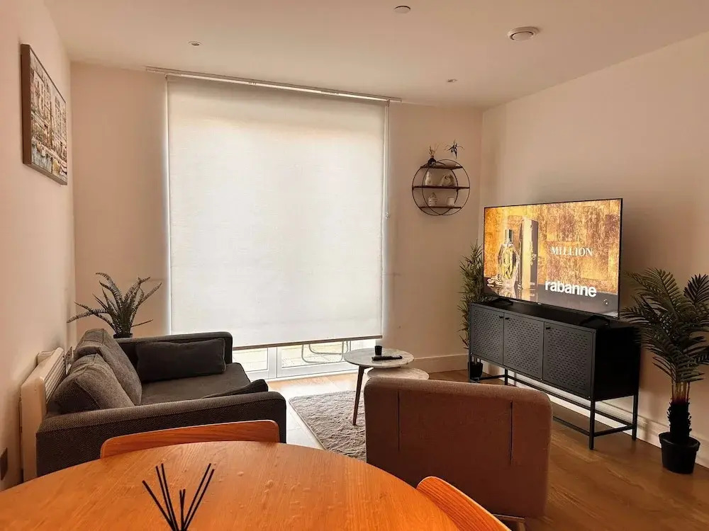 Cozy one Bedroom With a Big Balcony and Parking