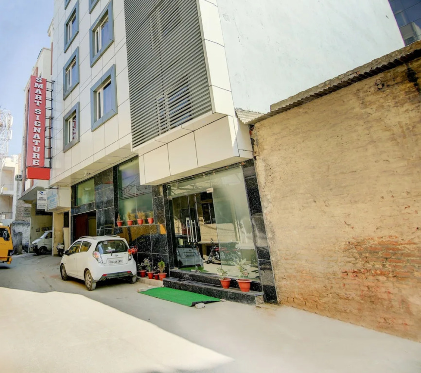 Hotel Premium Suites Near Delhi Airport