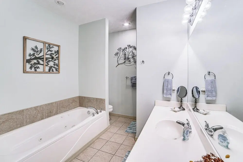 Pool & Lake Access: 'cozy Nest' in Branson West