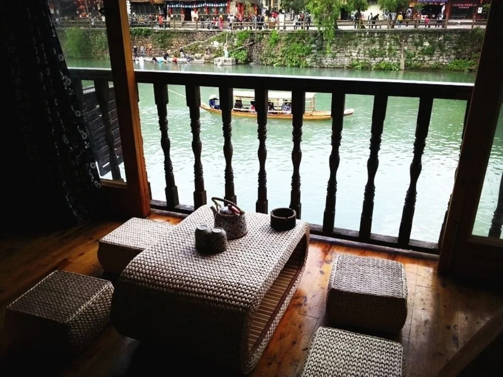 Phoenix Inn