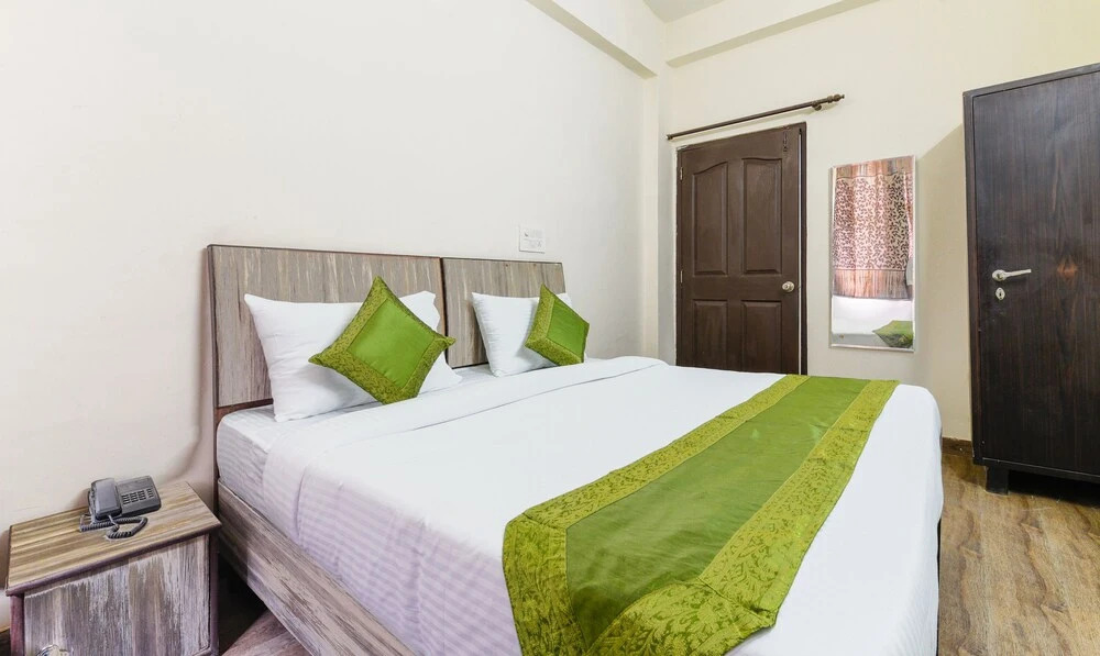 Treebo Trip Golden Villa