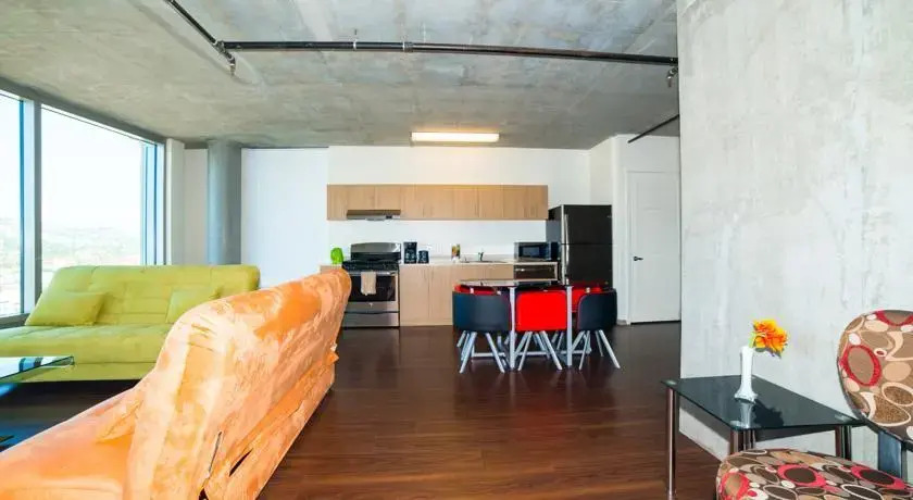 Hollywood DiCaprio Apartment