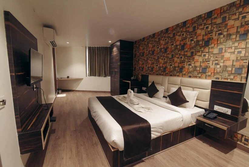 Kaki Hotel & Roof Top Restaurant