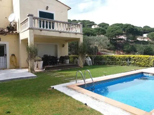 Villa Alveniz- Ref 197